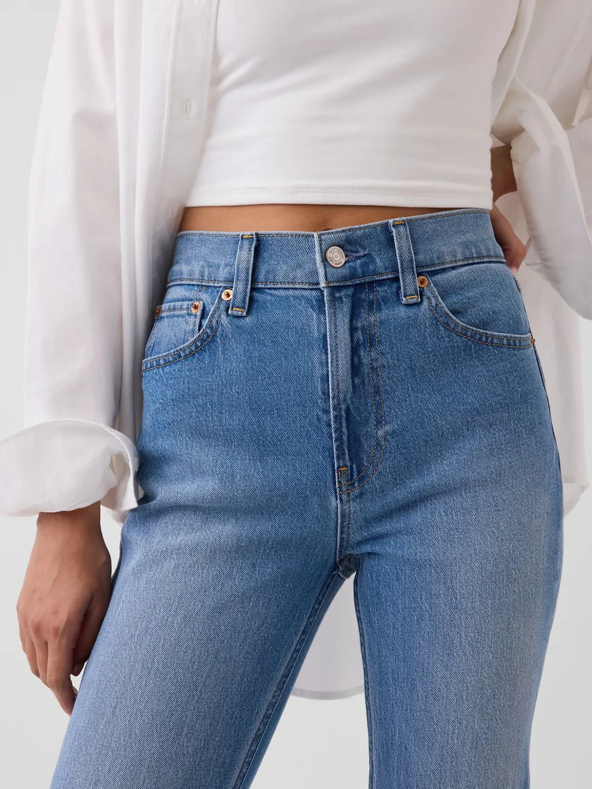 High Rise Cuffed '90s Slim Straight Jeans