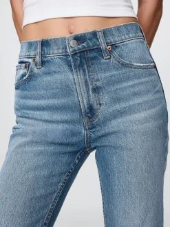 High Rise ’90s Slim Straight Jeans
