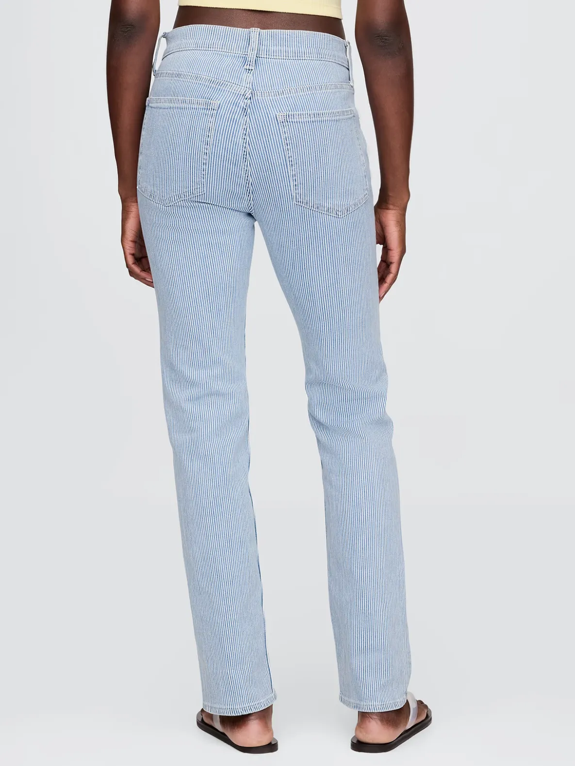 High Rise '90s Slim Straight Jeans