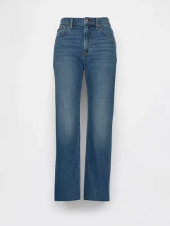 High Rise ’90s Slim Straight Crop Jeans
