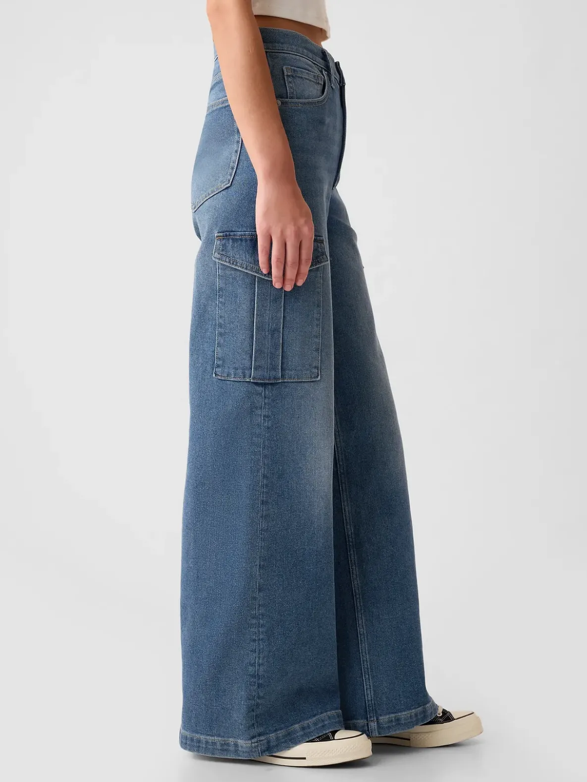 High Rise Stride Wide-Leg Cargo Jeans