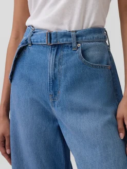 High Rise UltraSoft Belted Horseshoe Jeans