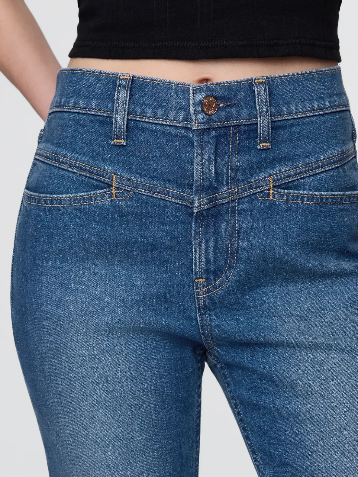 High Rise Western '90s Slim Straight Jeans