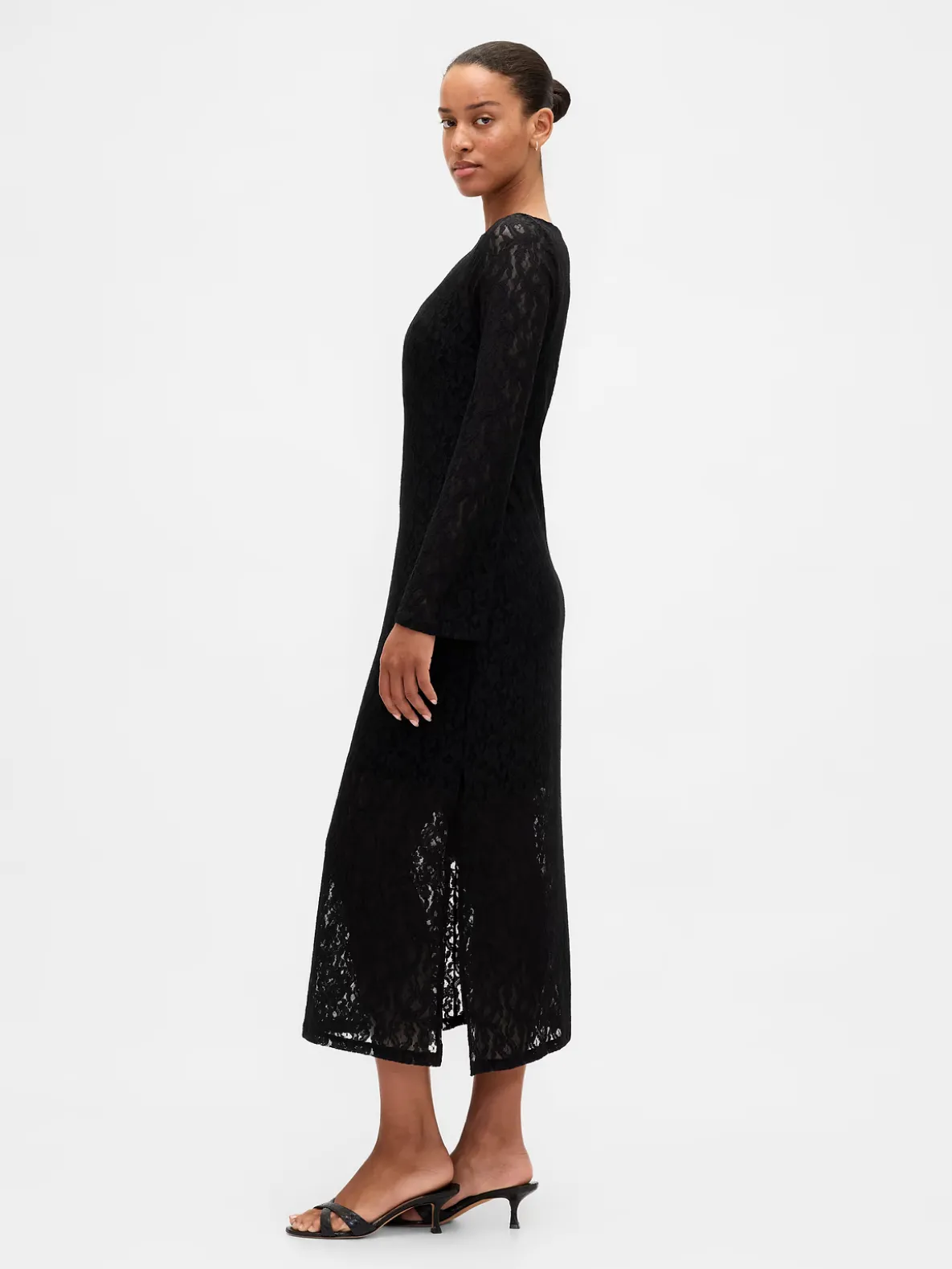 Lace Bell-Sleeve Maxi Dress