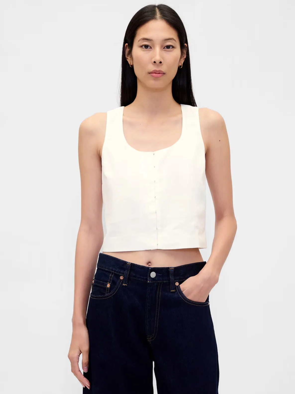 Linen-Blend Hook-Front Crop Shell Top