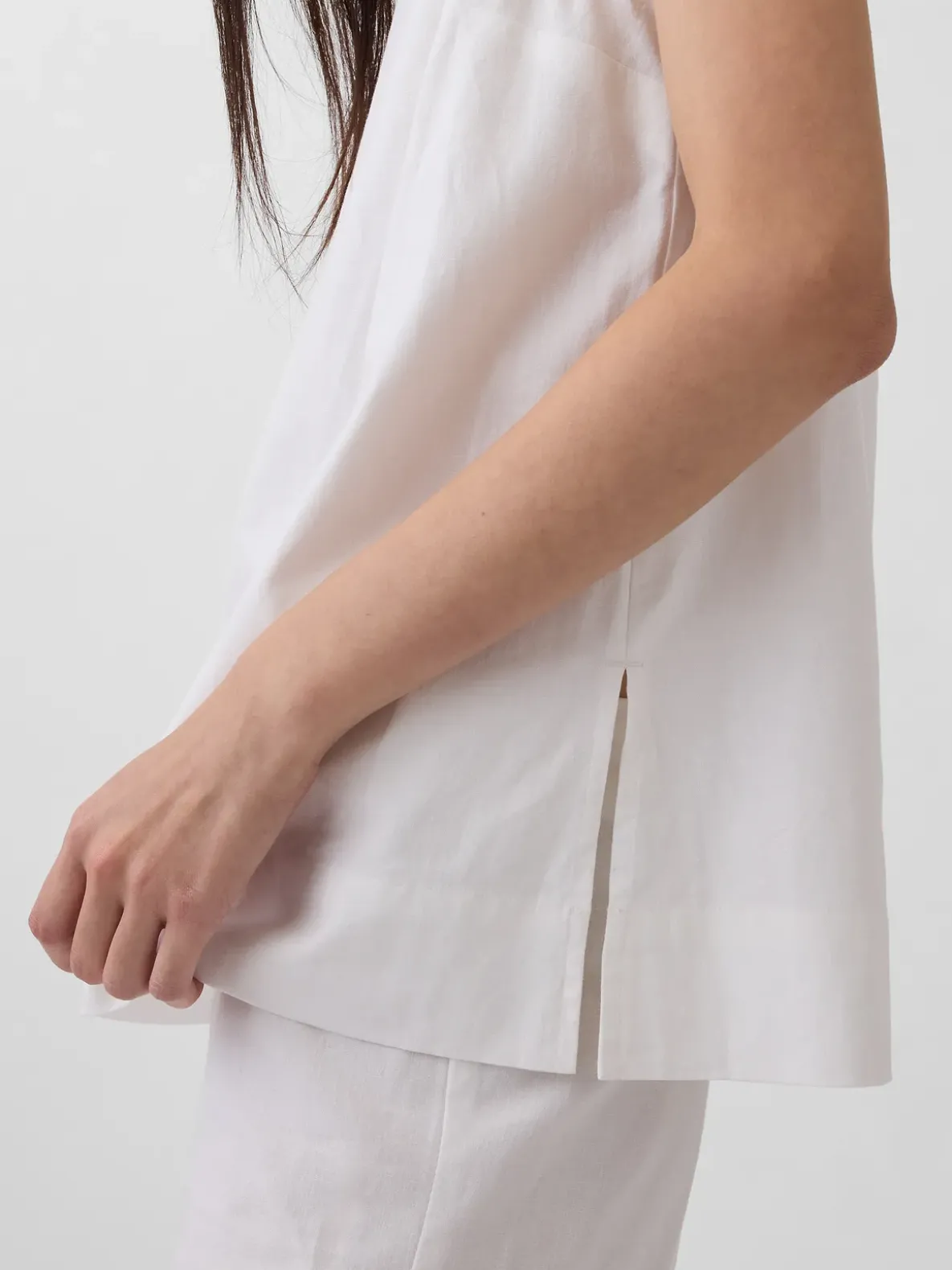 Linen-Blend Shell Tank Top