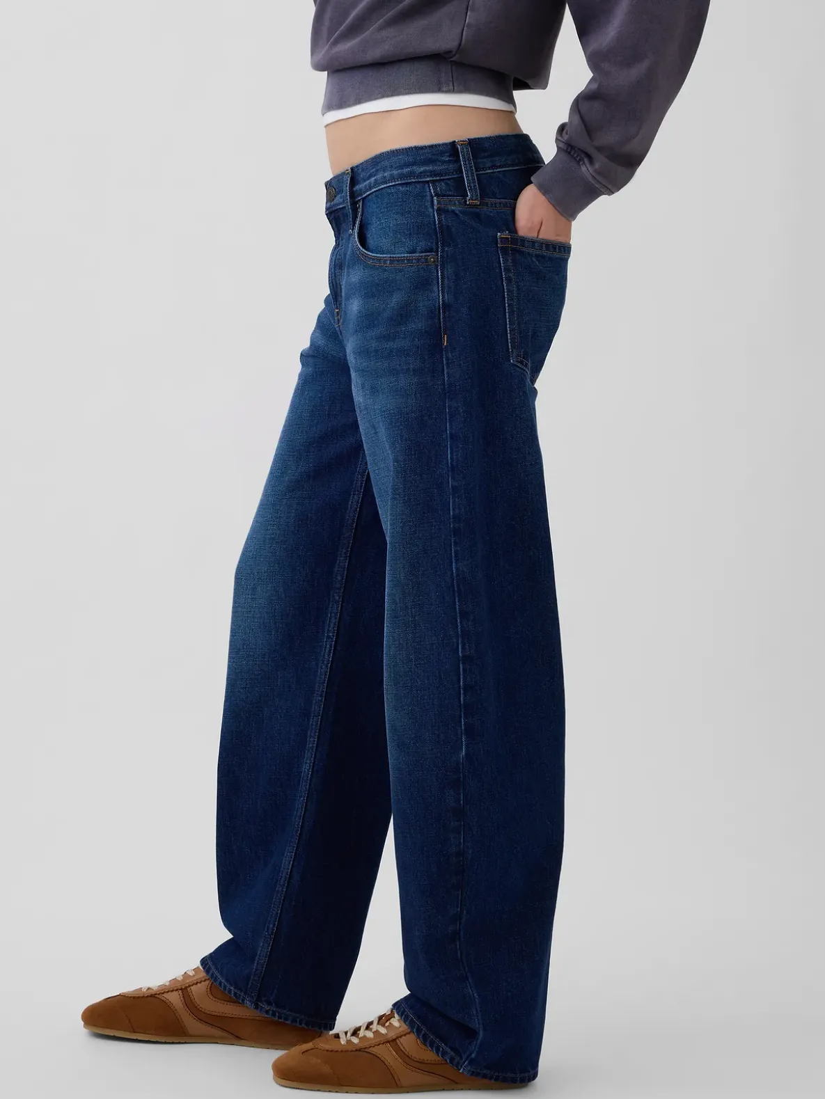 Low Rise Barrel Jeans