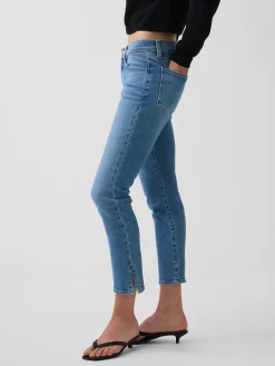 Low Rise Capri Jeans