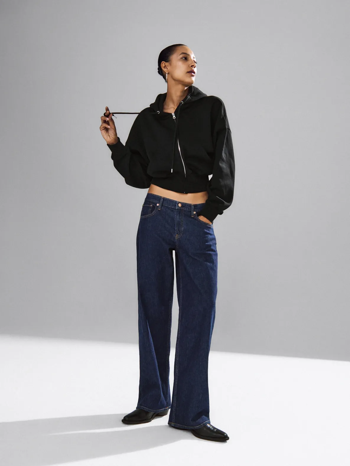 Low Rise '90s Loose Jeans