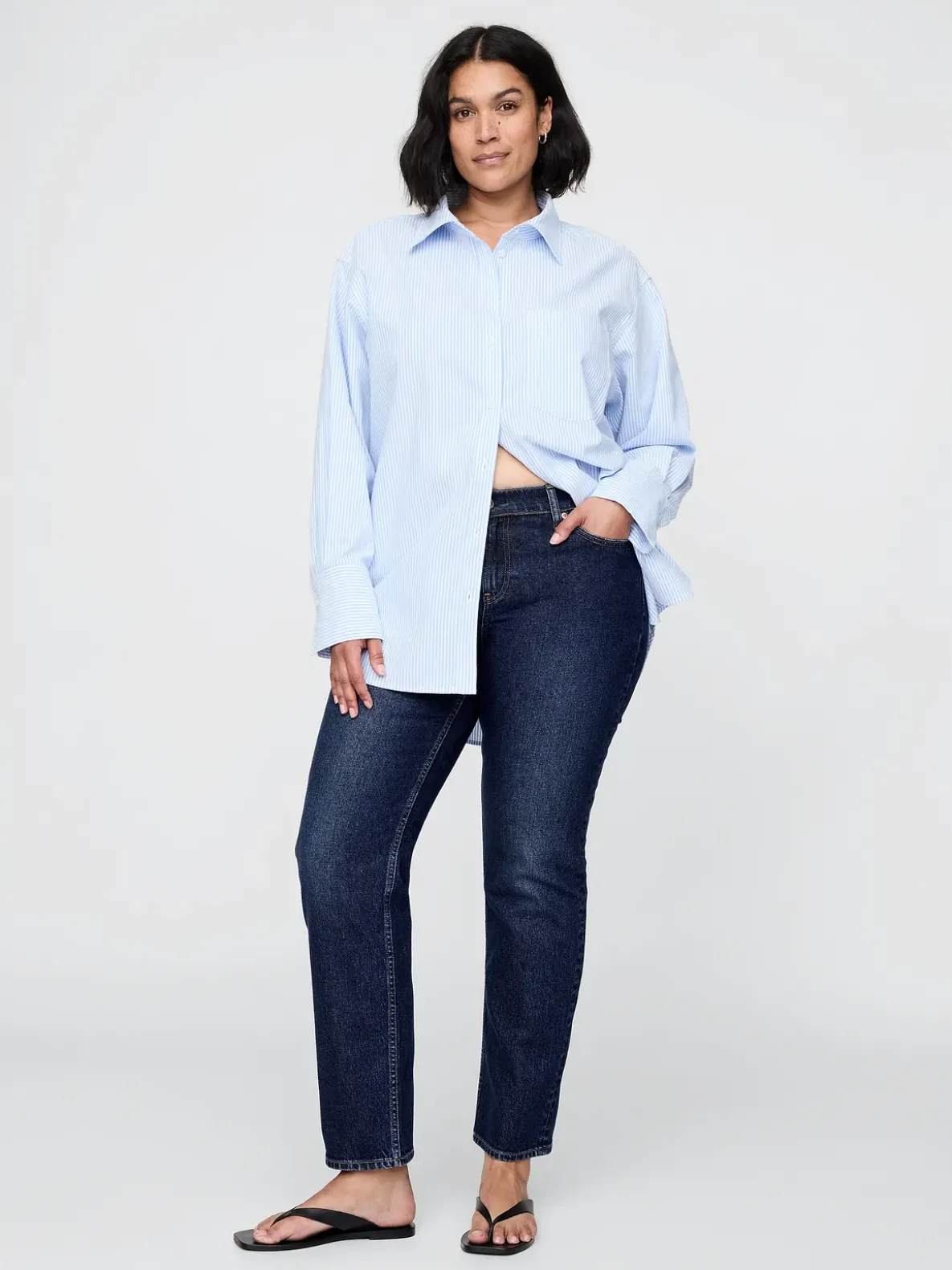 Low Rise '90s Slim Straight Jeans