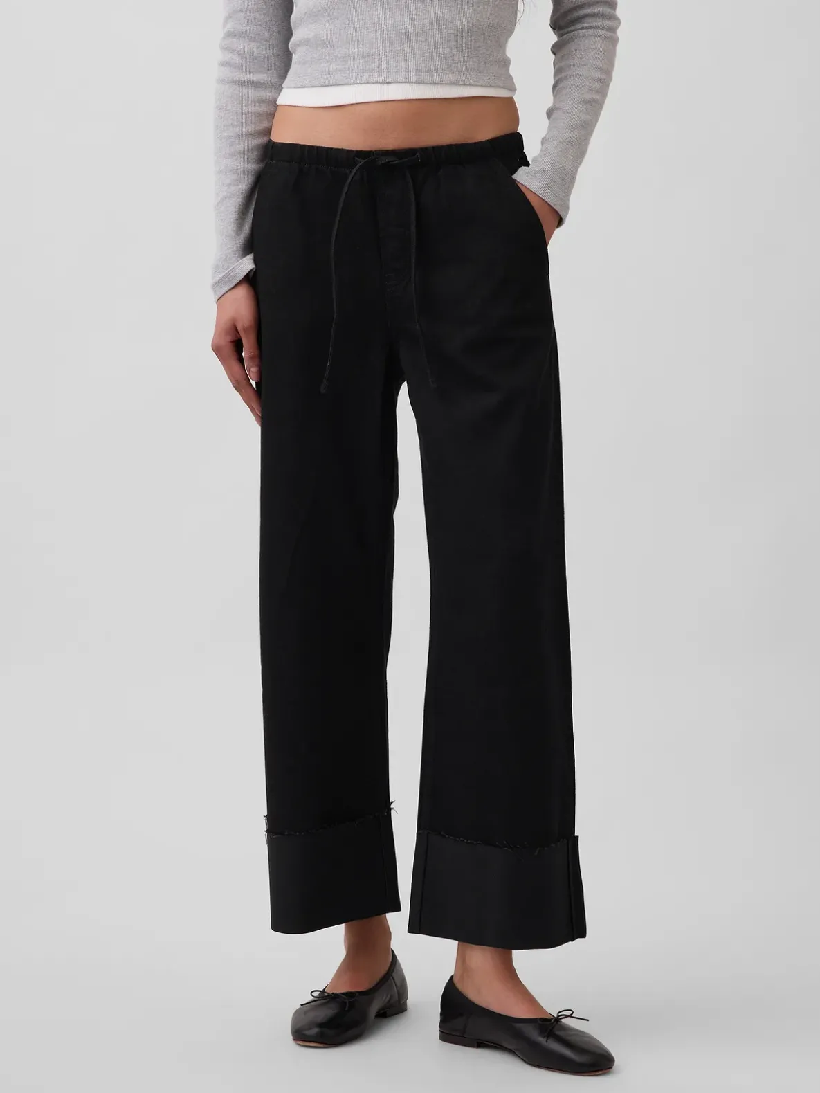 Low Rise UltraSoft Easy '90s Loose Crop Jeans
