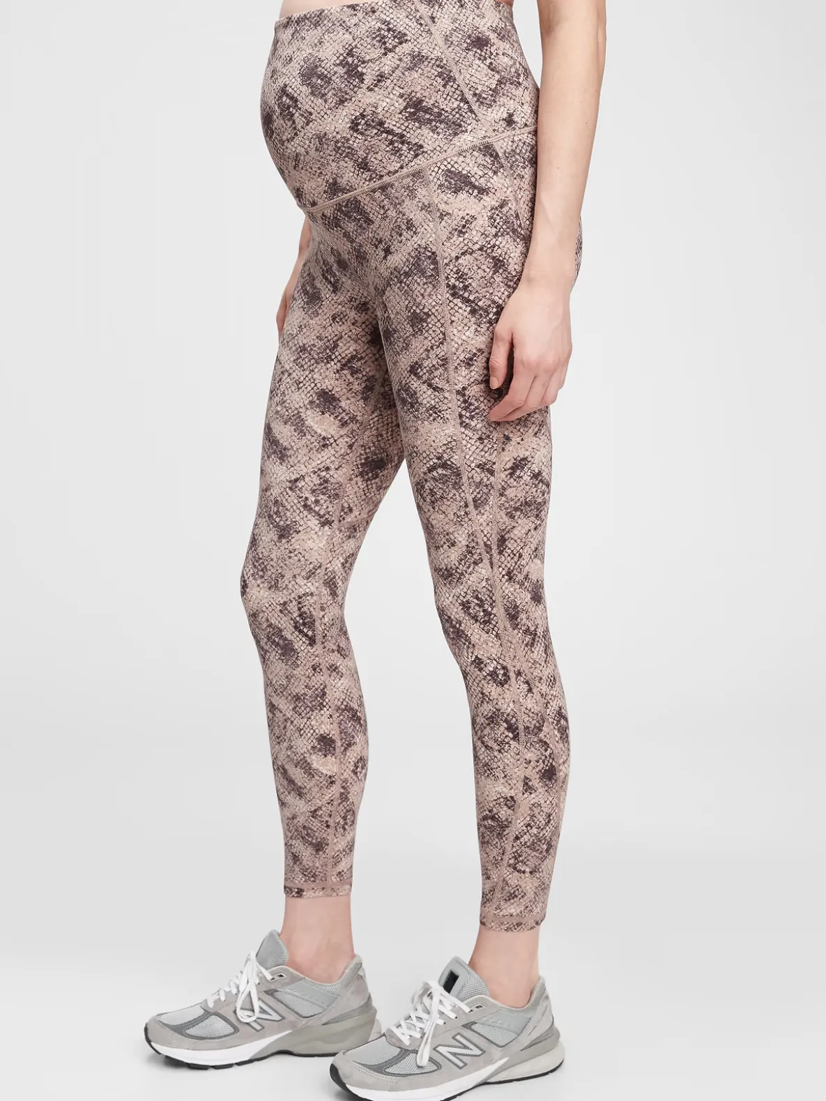 Maternity GapFit Full Panel Full Length Leggings in Sculpt Compression