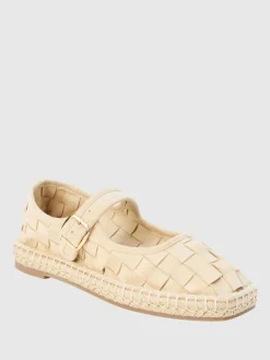 Meg Mary Jane Flat
