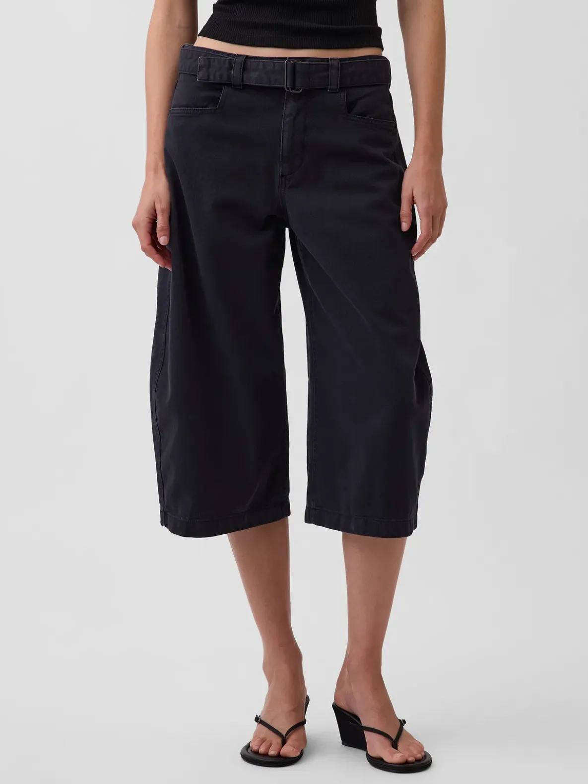 Mid Rise Belted Culotte Barrel Pants