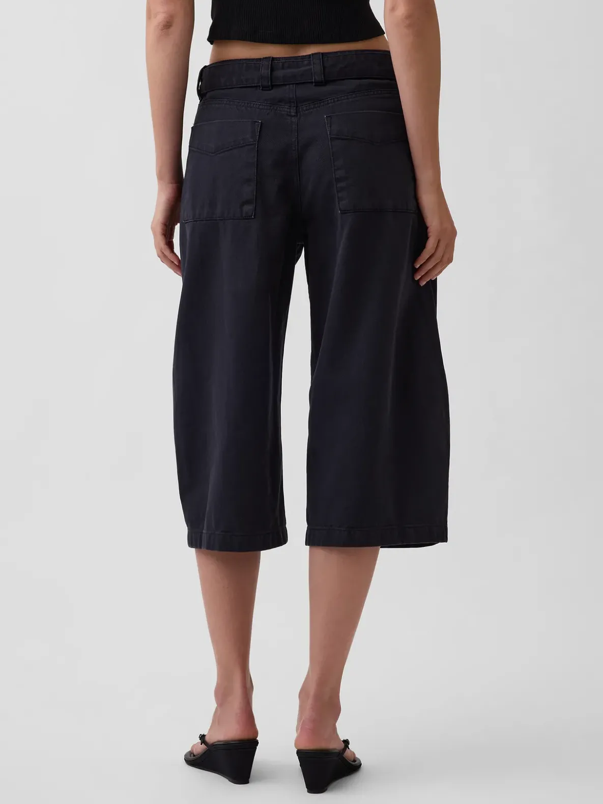 Mid Rise Belted Culotte Barrel Pants