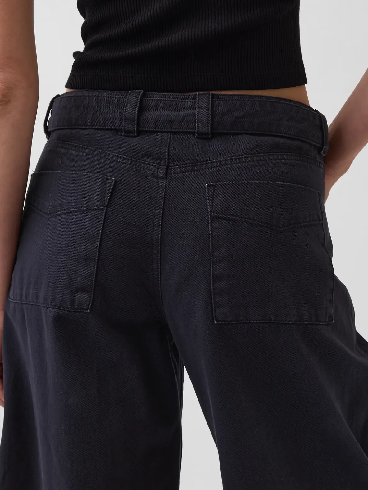 Mid Rise Belted Culotte Barrel Pants