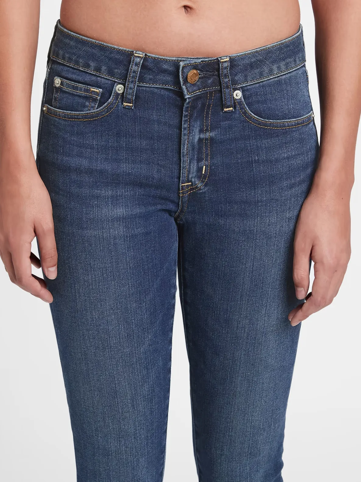 Mid Rise Curvy True Skinny Jeans
