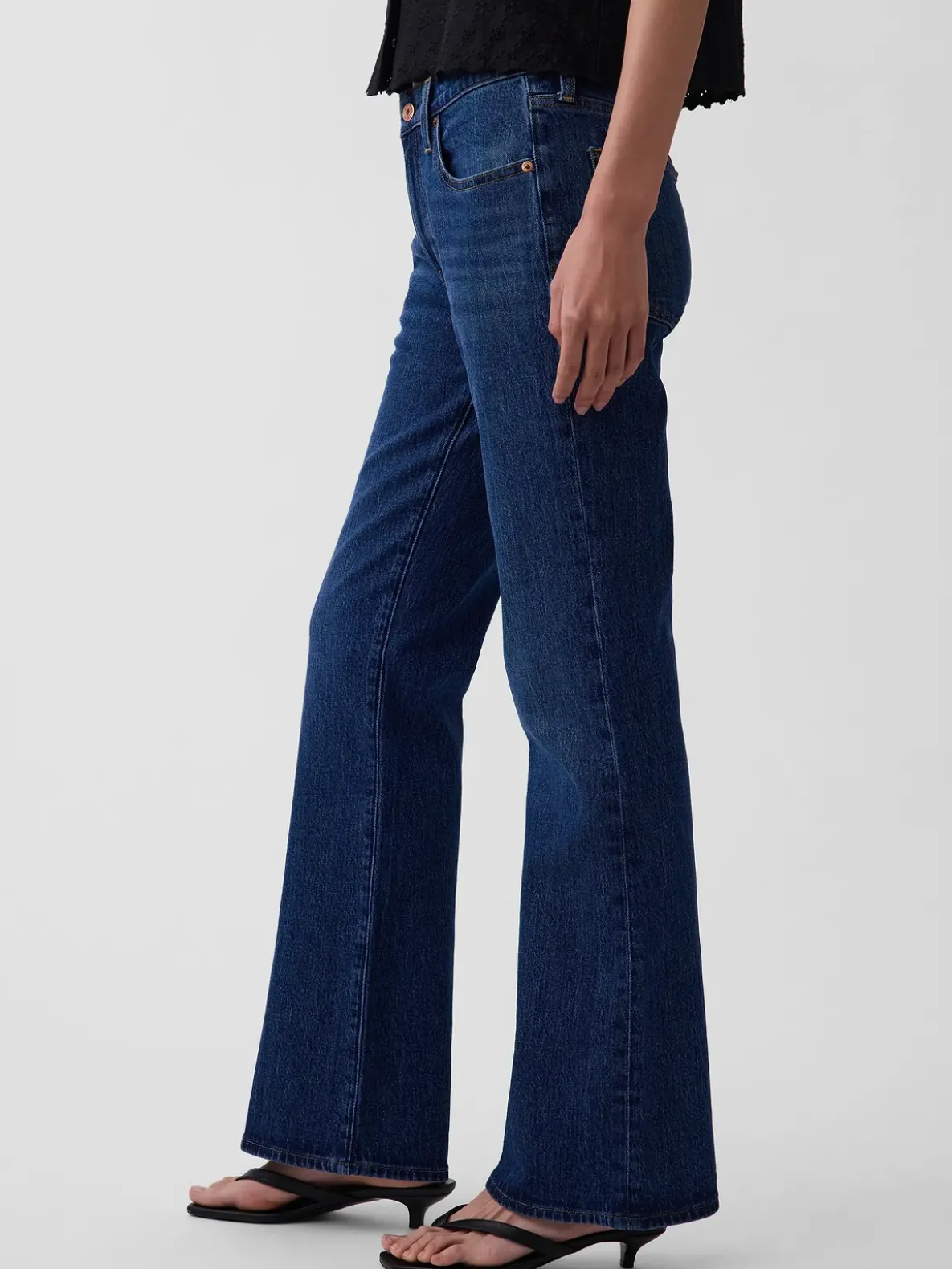 Mid Rise Relaxed Boot Jeans