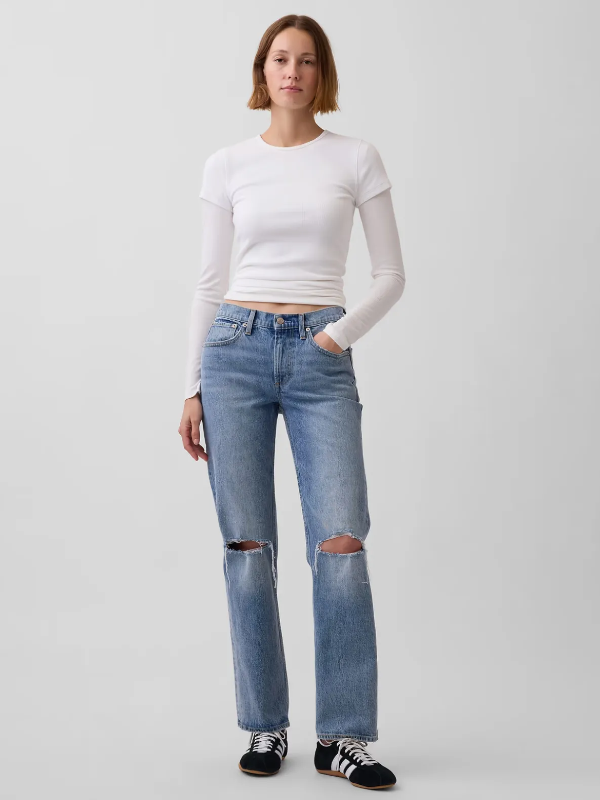 Mid Rise Relaxed Straight Jeans