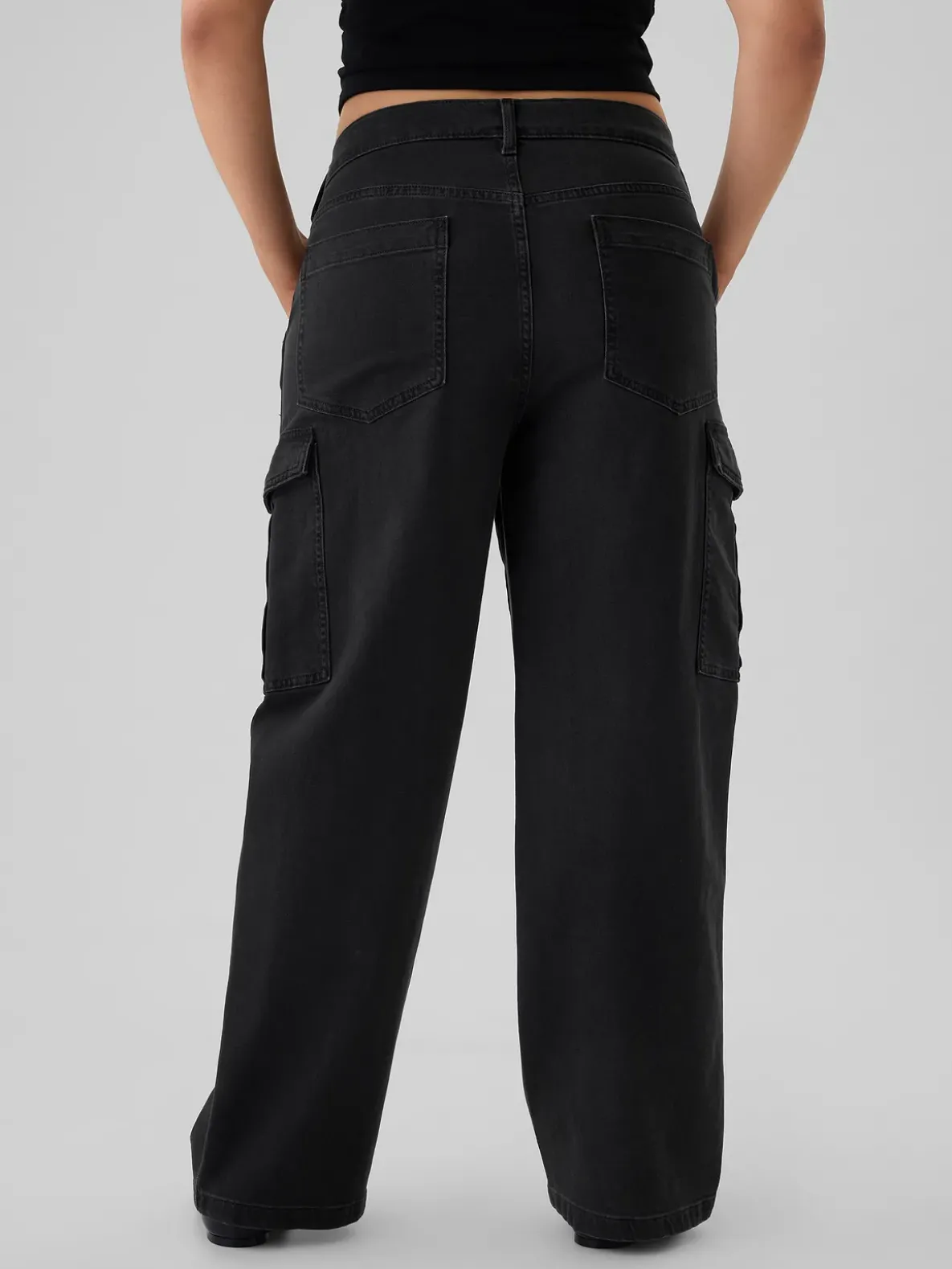 Mid Rise '90s Loose Cargo Jeans