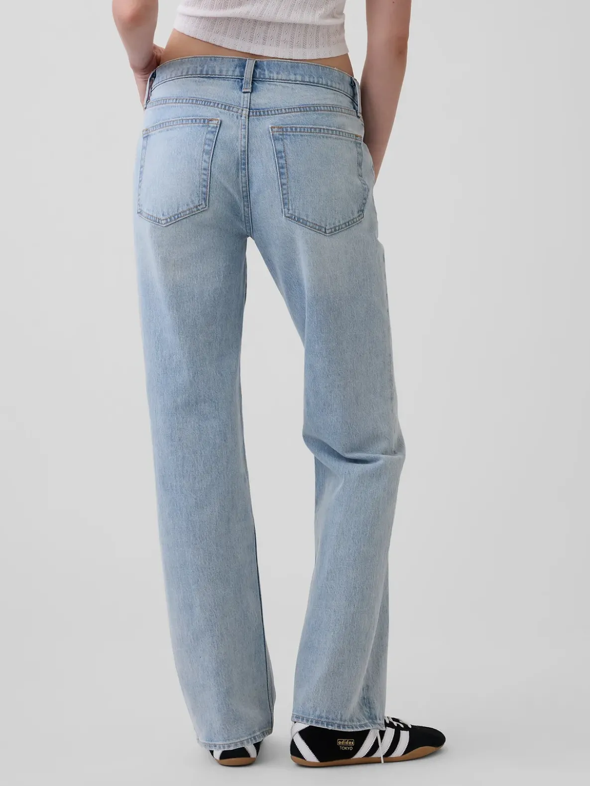 Mid Rise Seamed Relaxed Straight Jeans