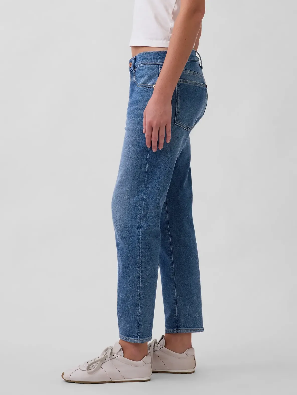 Mid Rise Slim Taper Jeans