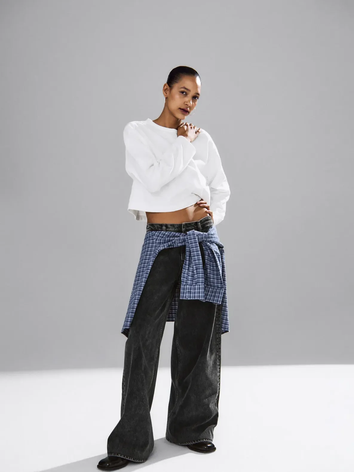Mid Rise UltraSoft Baggy Jeans
