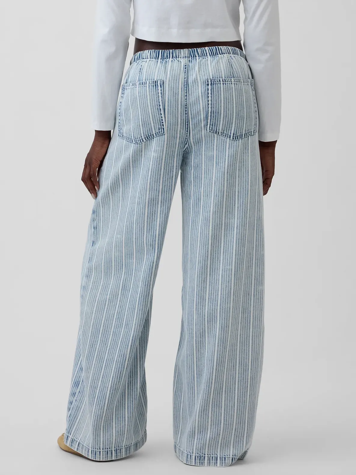 Mid Rise UltraSoft Easy Baggy Jeans