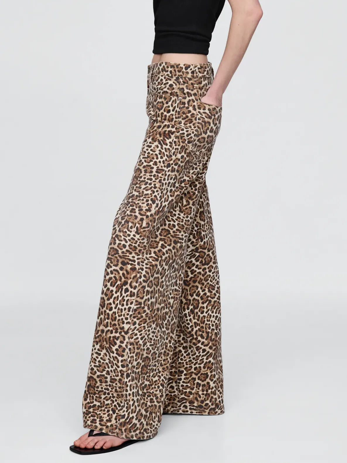 Mid Rise UltraSoft Leopard Baggy Jeans