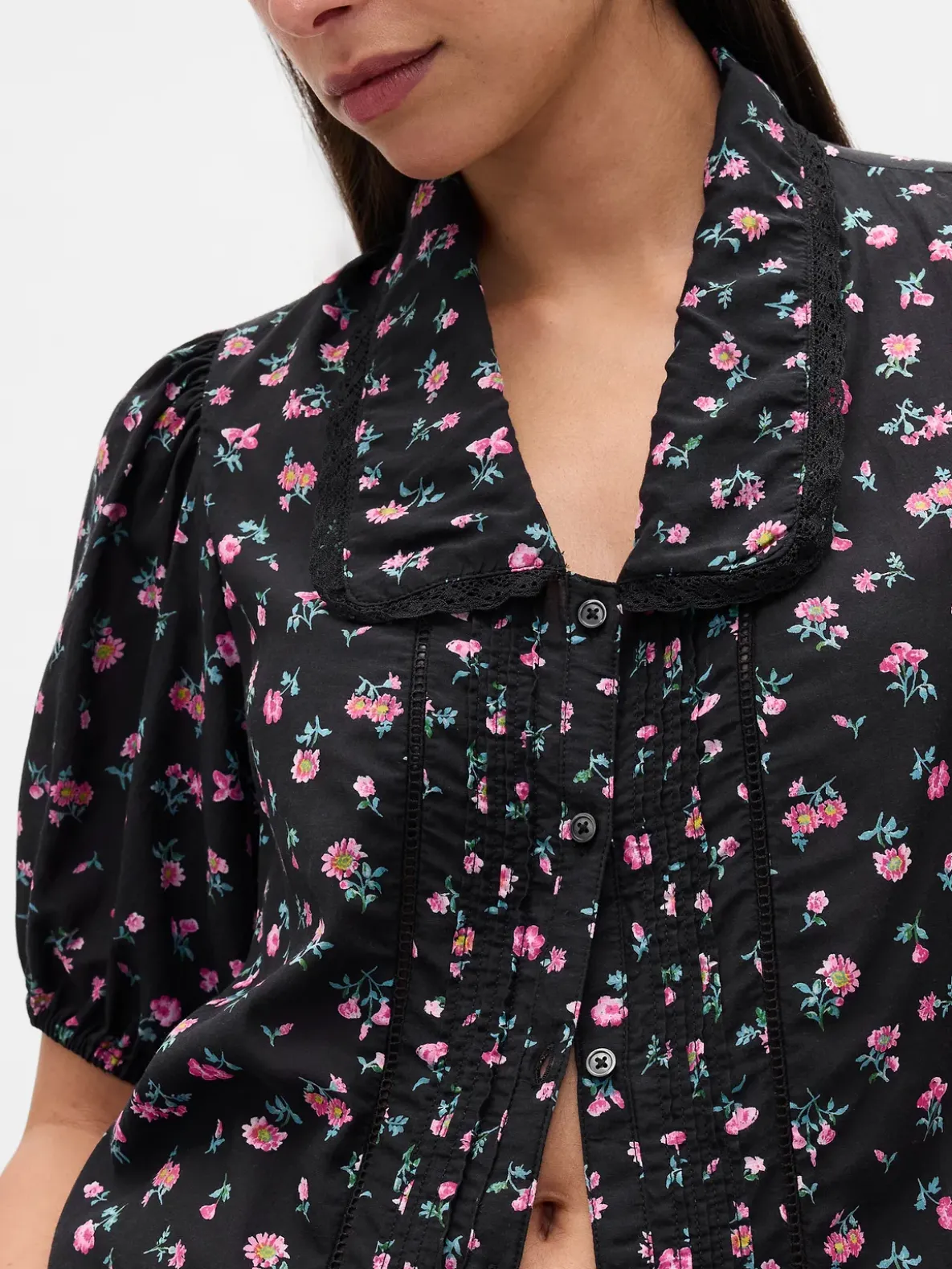 Puff-Sleeve Collared Top
