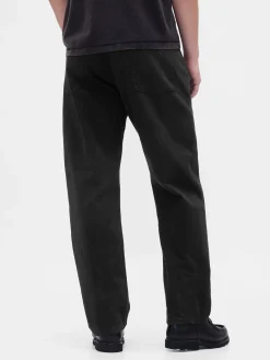 Relaxed Straight Jeans