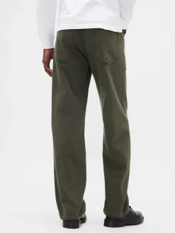Relaxed Straight Jeans