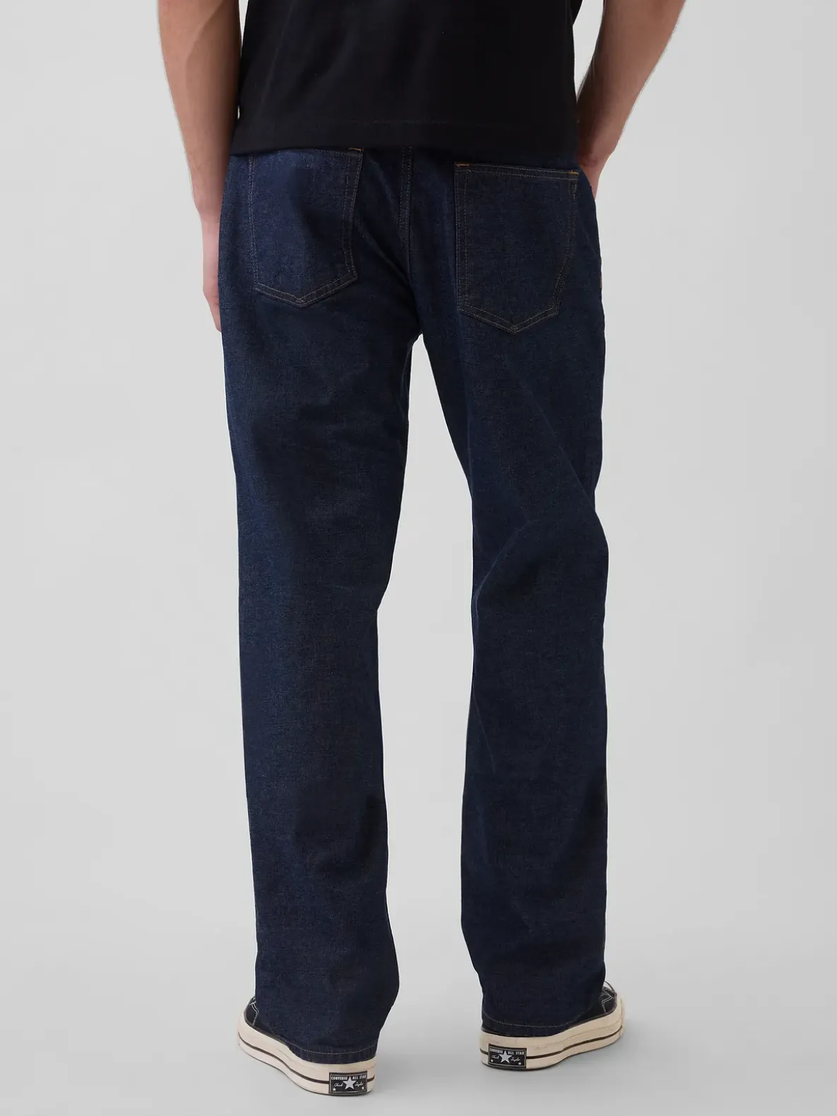 Relaxed Straight Jeans