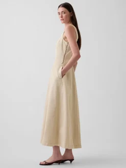 Scoop Neck Maxi Dress