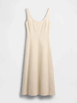 Scoop Neck Maxi Dress