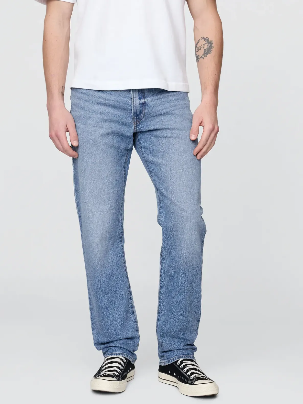 Straight Jeans