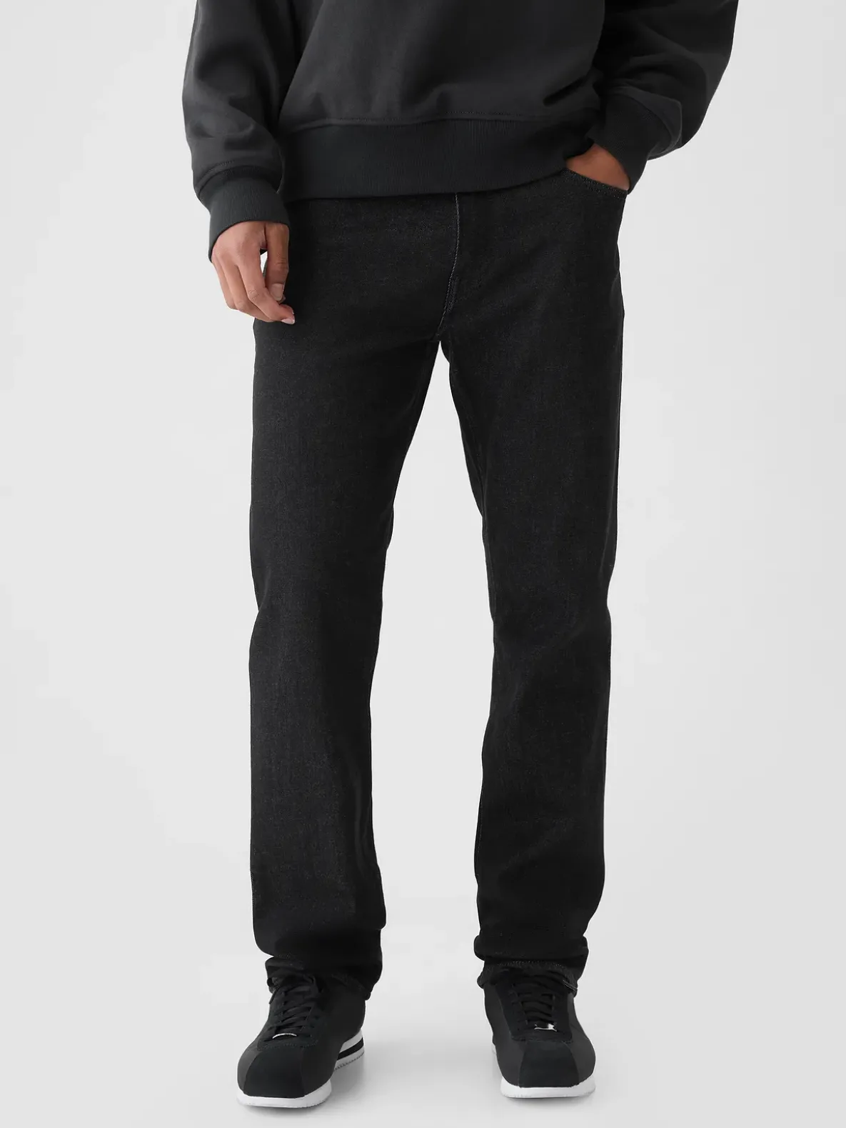 Straight Jeans