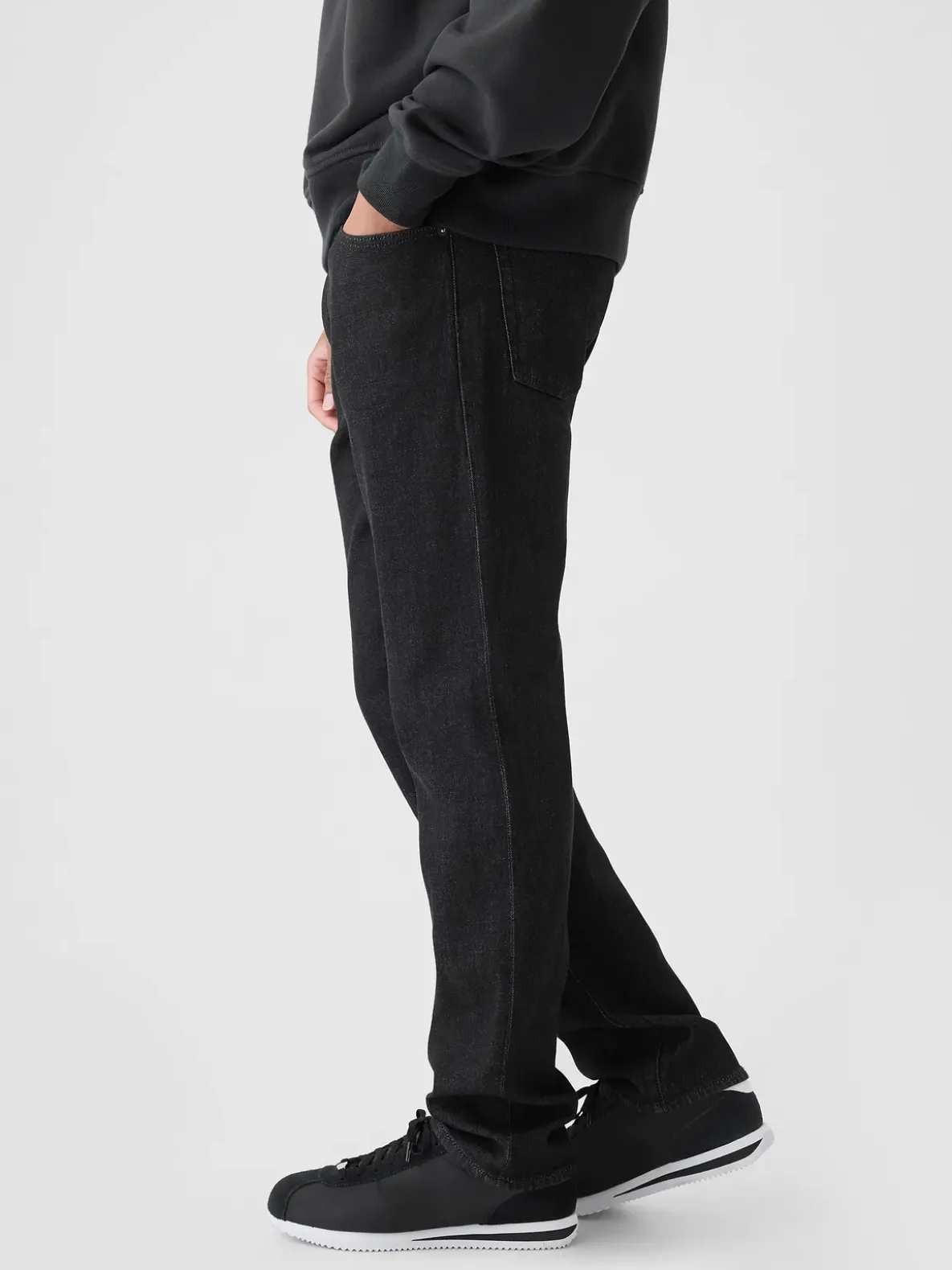 Straight Jeans